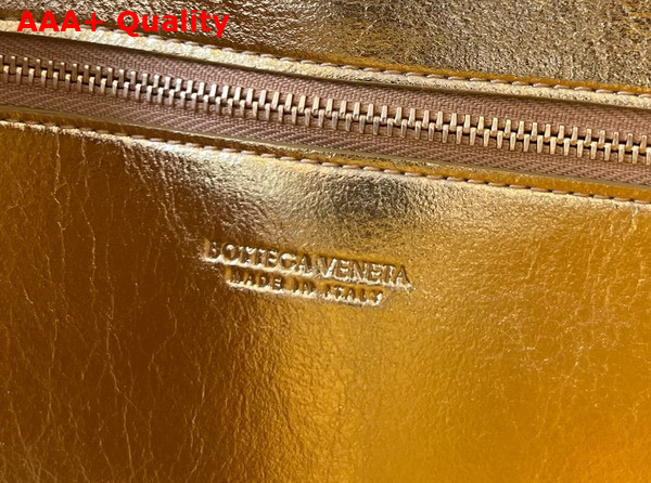Bottega Veneta Andiamo Clutch in Gold Metallic Intrecciato Leather Replica