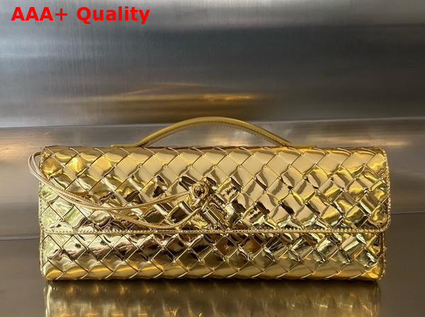 Bottega Veneta Andiamo Clutch in Gold Metallic Intrecciato Leather Replica