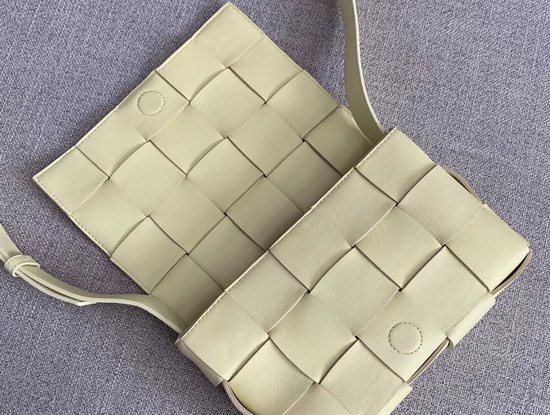 Bottega Veneta Cassette Bag in Maxi Intreccio Ice Cream