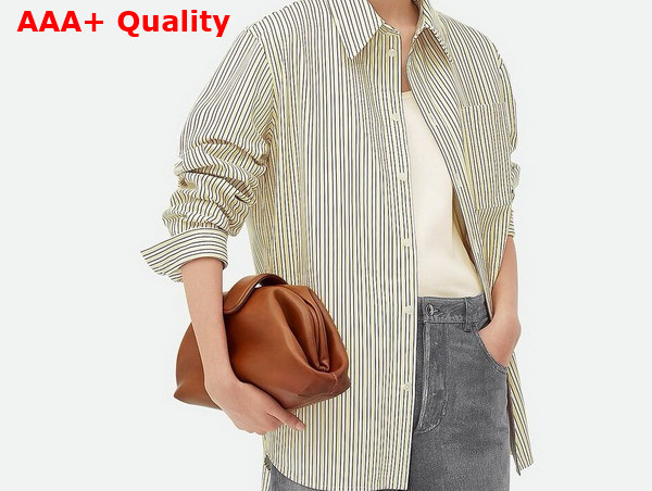 Bottega Veneta Lauren 1980 Clutch in Light Wood Weathered Leather Replica