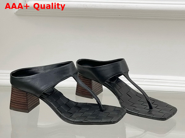 Bottega Veneta Marella Thong Sandal in Leather with Signature Intrecciato Insole Replica