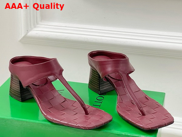 Bottega Veneta Marella Thong Sandal in Leather with Signature Intrecciato Insole Replica