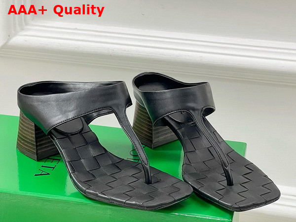 Bottega Veneta Marella Thong Sandal in Leather with Signature Intrecciato Insole Replica