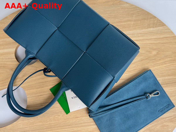 Bottega Veneta Small Arco Tote Bag in Blue Grained Leather Replica