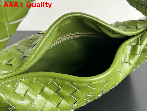 Bottega Veneta Small Hop Bag in Matcha Intrecciato Calf Leather Replica