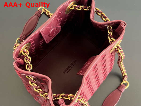 Bottega Veneta Small Parachute Chain Shoulder Bag in Barolo Intrecciato Leather Replica