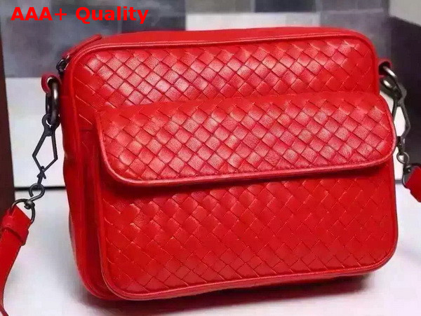 Bottega Veneta Women Messenger Bag in Red Replica