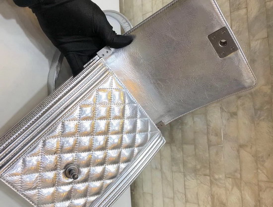 Boy Chanel Handbag in Silver Goatskin AS0130