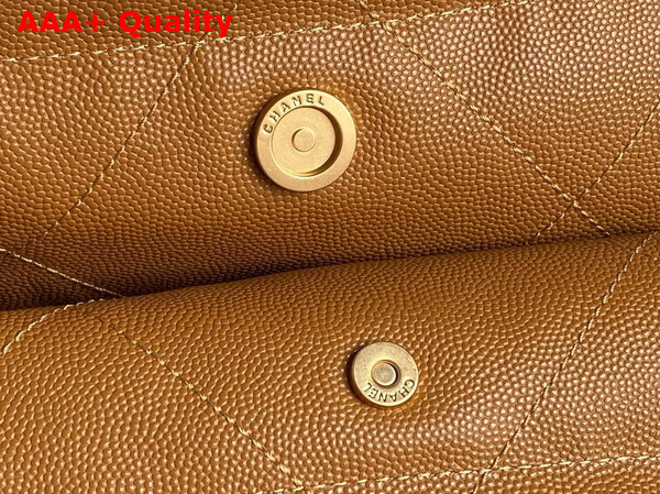 Chanel 22 Small Handbag in Brown Grained Calfskin AS3260 Replica