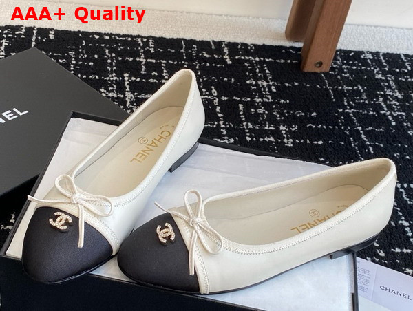 Chanel Ballet Flats in Lambskin and Grosgrain White and Black Replica