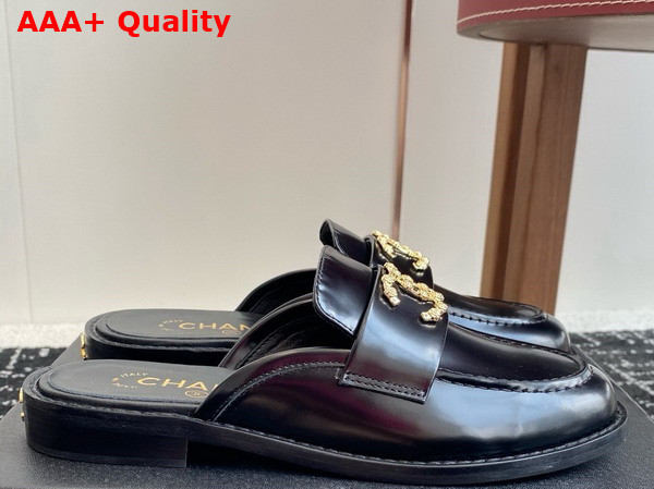 Chanel Glazed Leather Mule in Black Replica