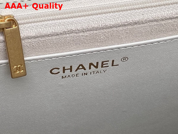 Chanel Maxi Flap Bag with Top Handle in White Calfskin Gold Tone Metal AS5543 Replica