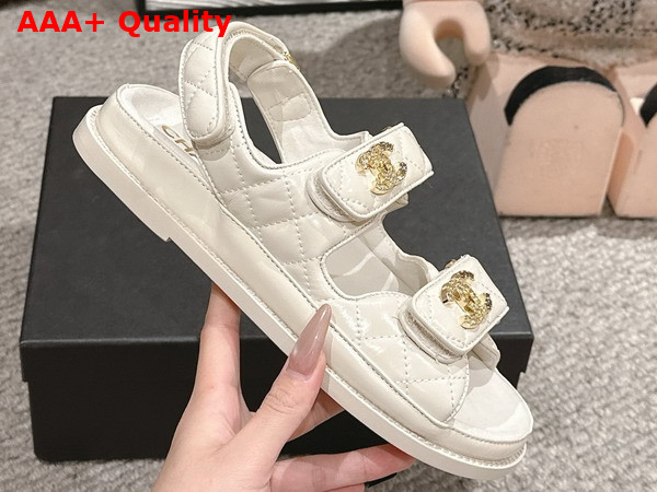 Chanel Sandals in White Shiny Lambskin G35927 Replica