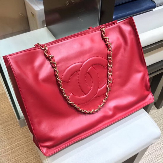 Chanel Shopping Bag in Red Soft Calfskin
