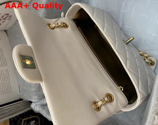 Chanel Small Flap Bag in White Lambskin Ref AS3110 Replica